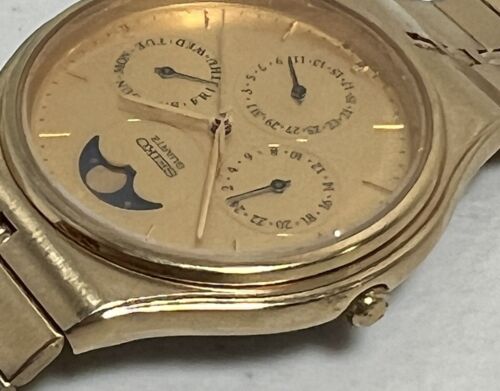 Seiko Vintage Men's #7F39-8020 Moon Phase Calendar Quartz