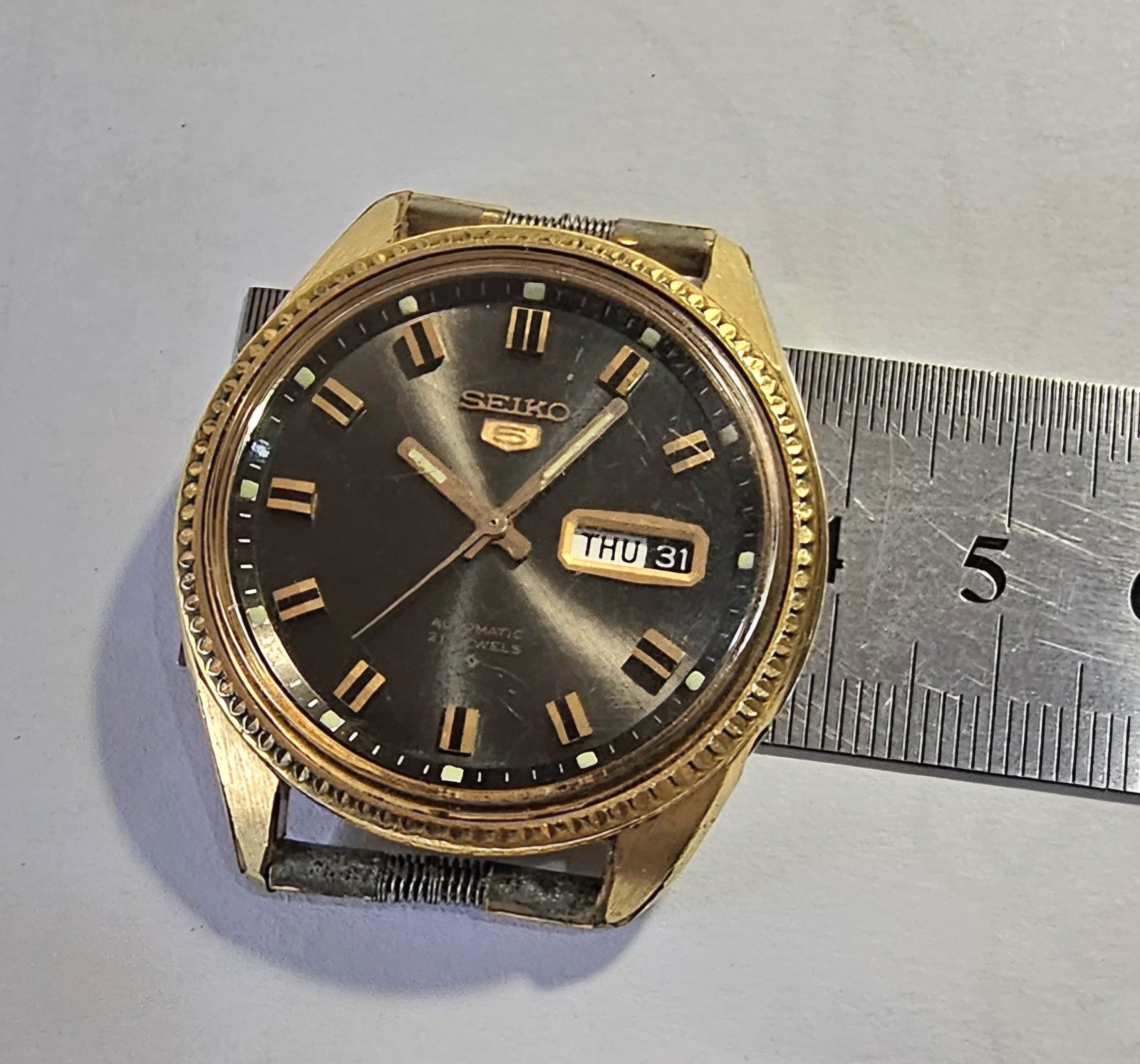 Vintage Seiko 6119-8203 Automatic 21 Jewels Seiko 5 Date Day 