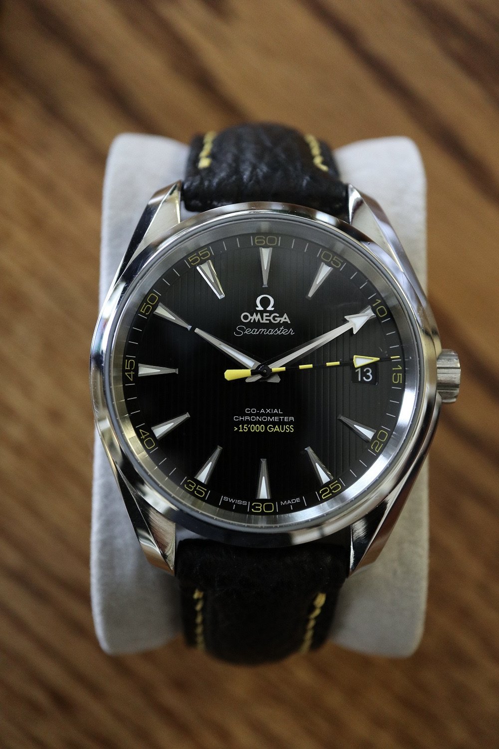 Omega hotsell seamaster gauss