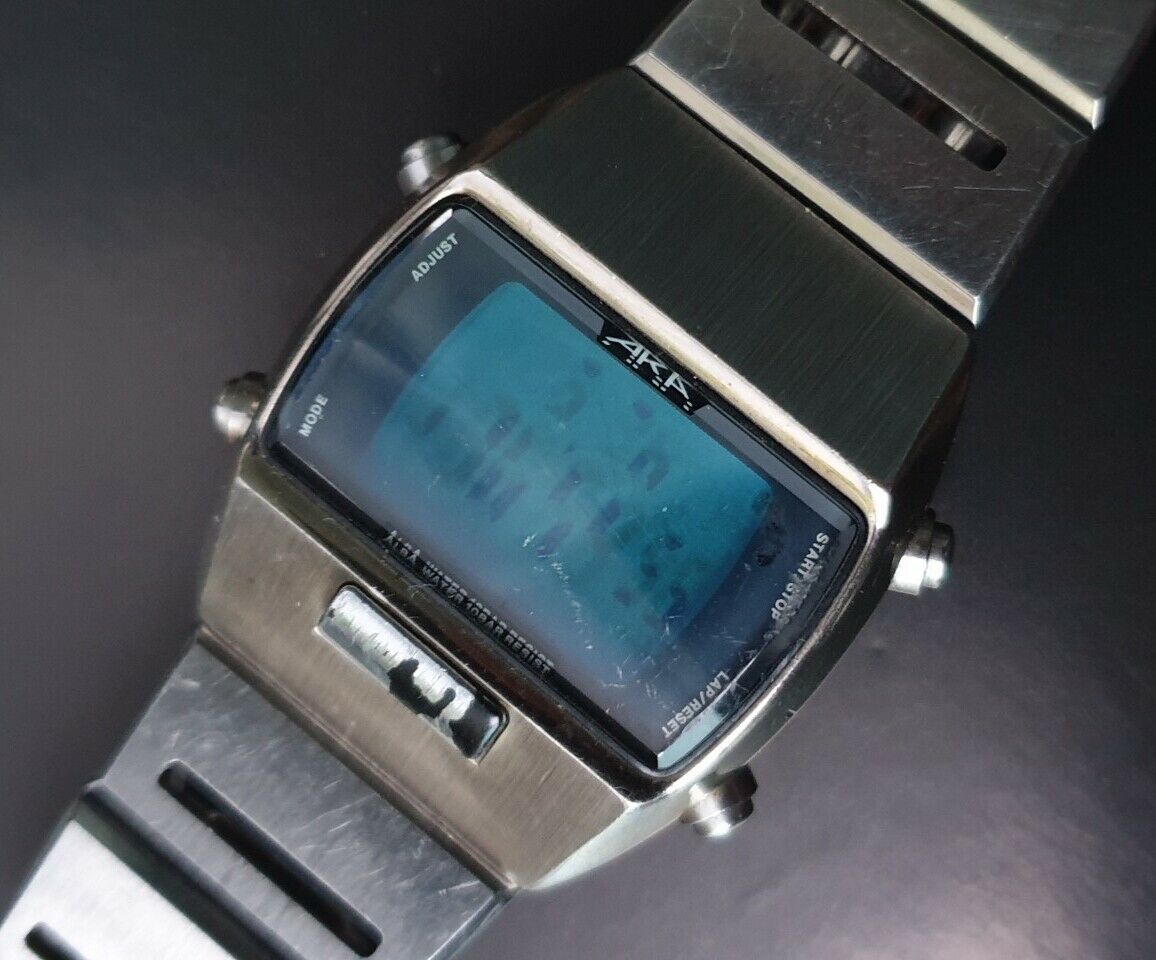 Vintage Seiko Alba Aka W620-4130 Mens LCD Digital Watch