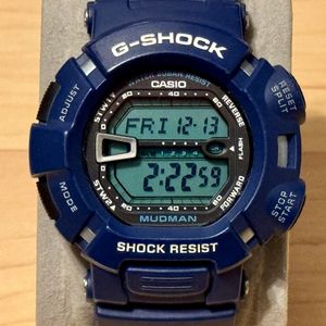 Casio Illuminator store women's Digital Sports watch. Purple face. 3226, LW-202H