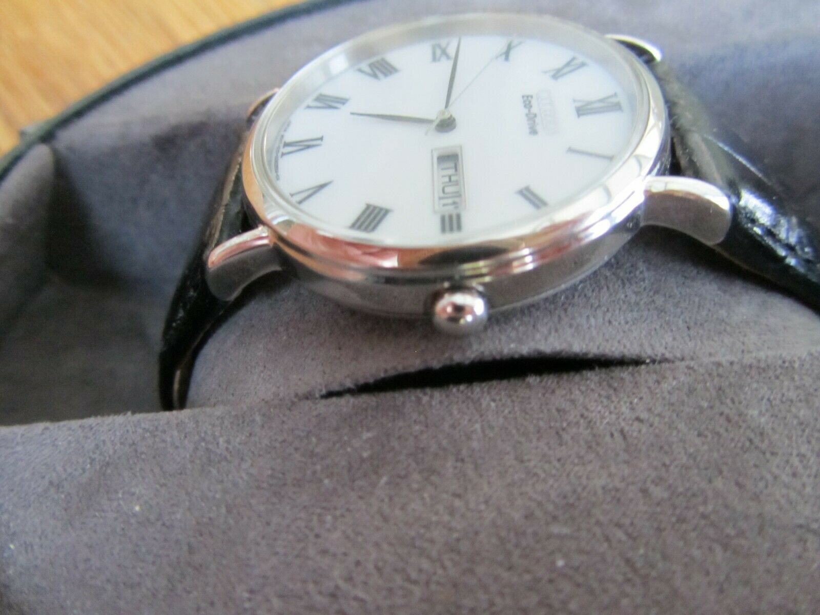 Citizen Eco-Drive e101-S015570 Black Leather Strap Movt JAPAN