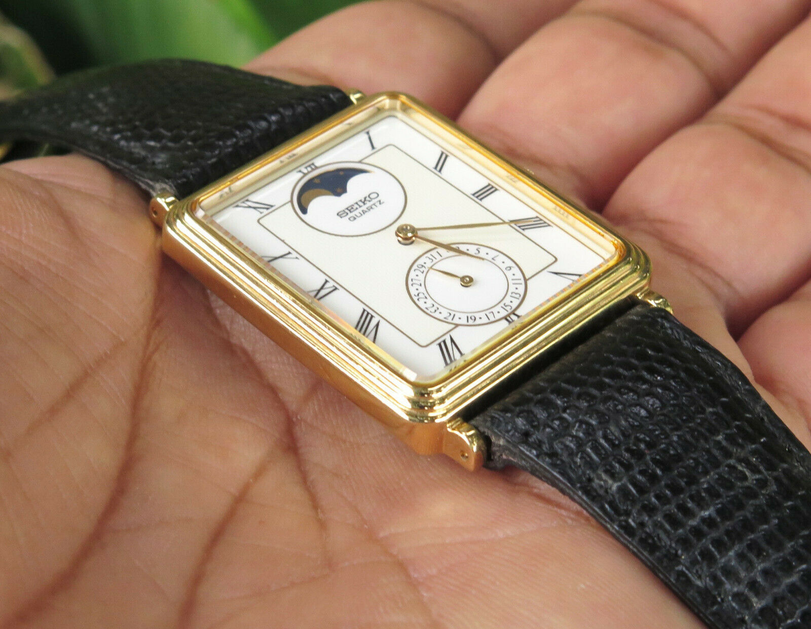 WTS] Rare Seiko Quartz Moonphase 7F32-5000 : r/Watchexchange