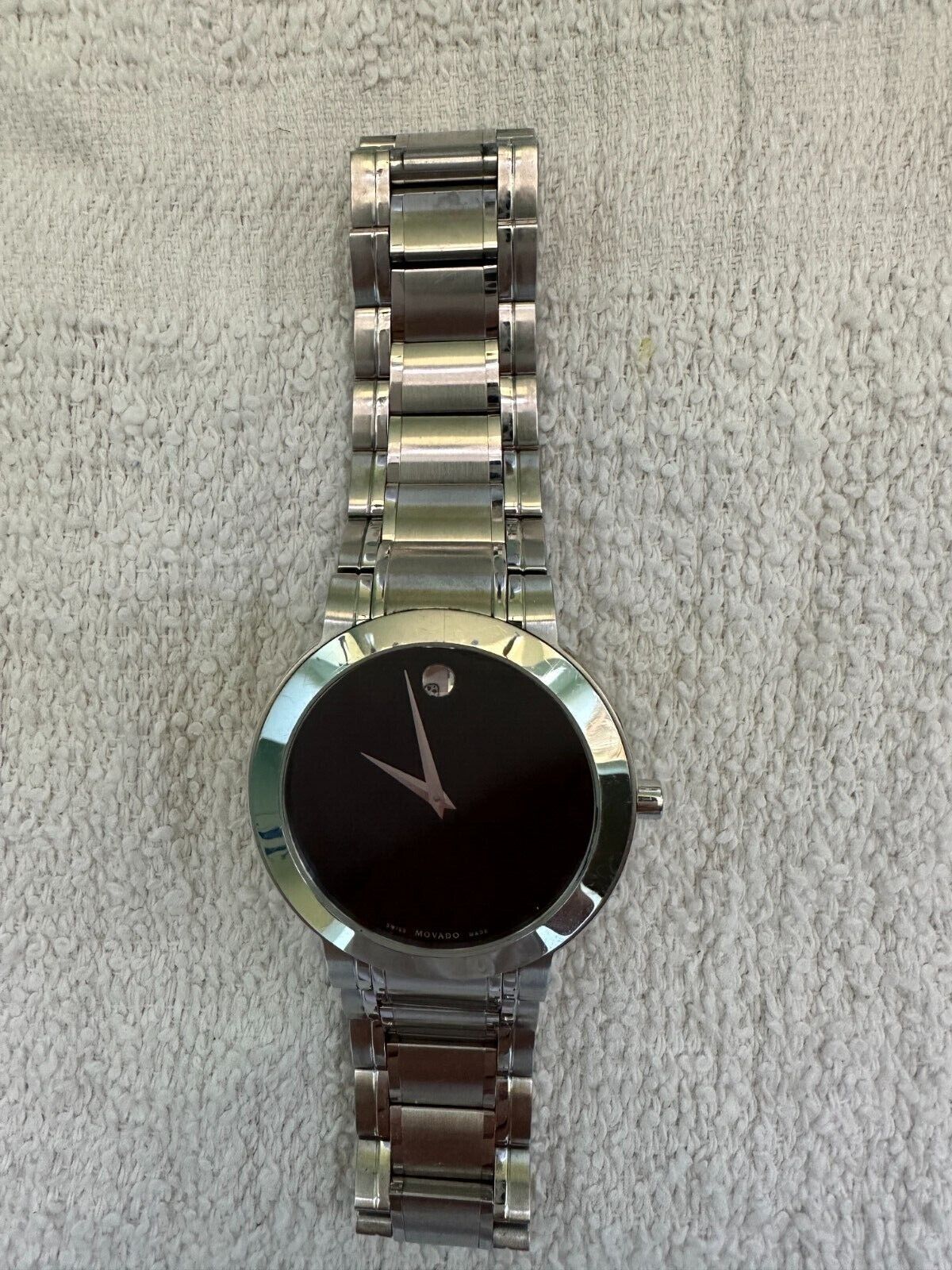 Movado stiri hot sale