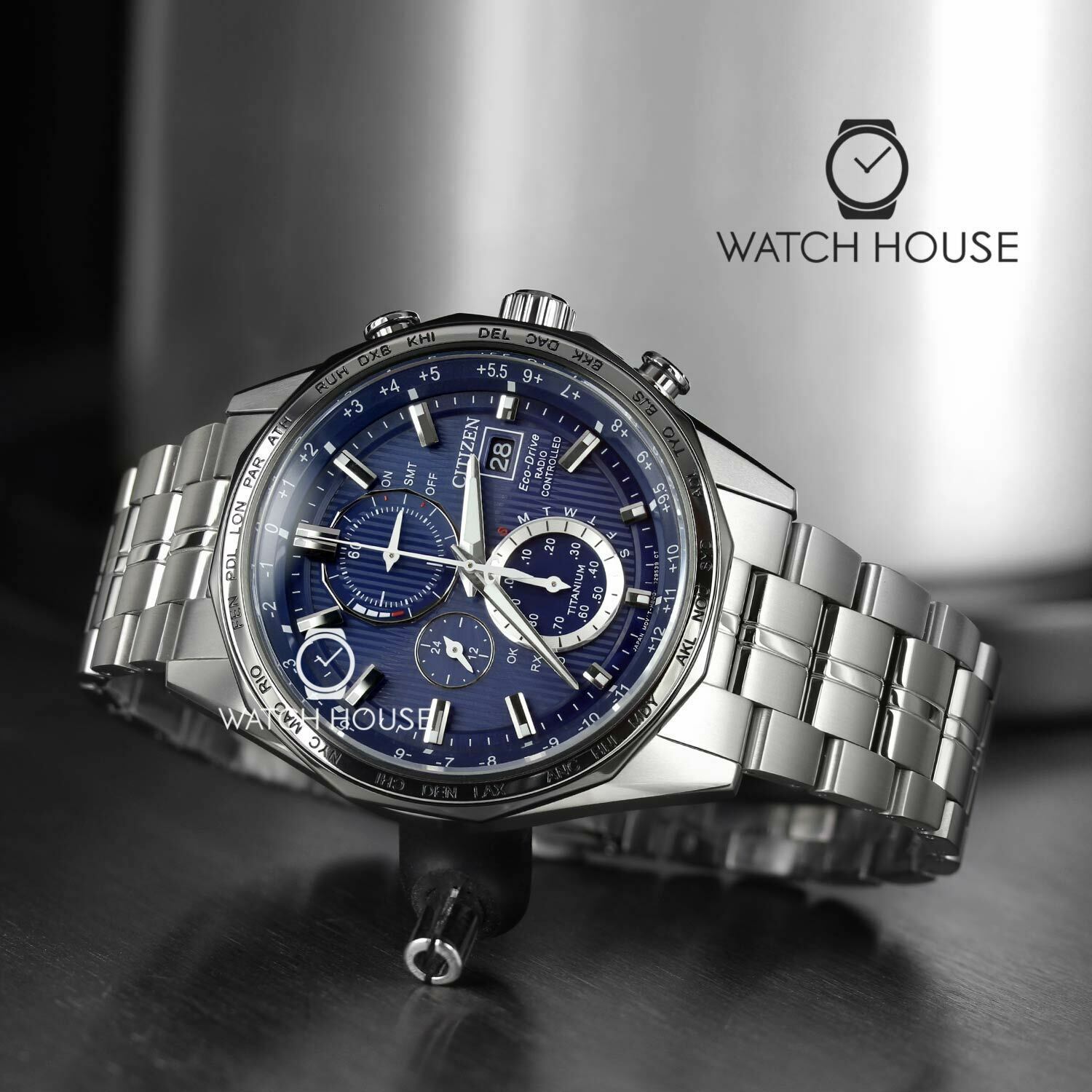 Citizen Elegant AT8218-81L 4 zones Wireless Super Titanium