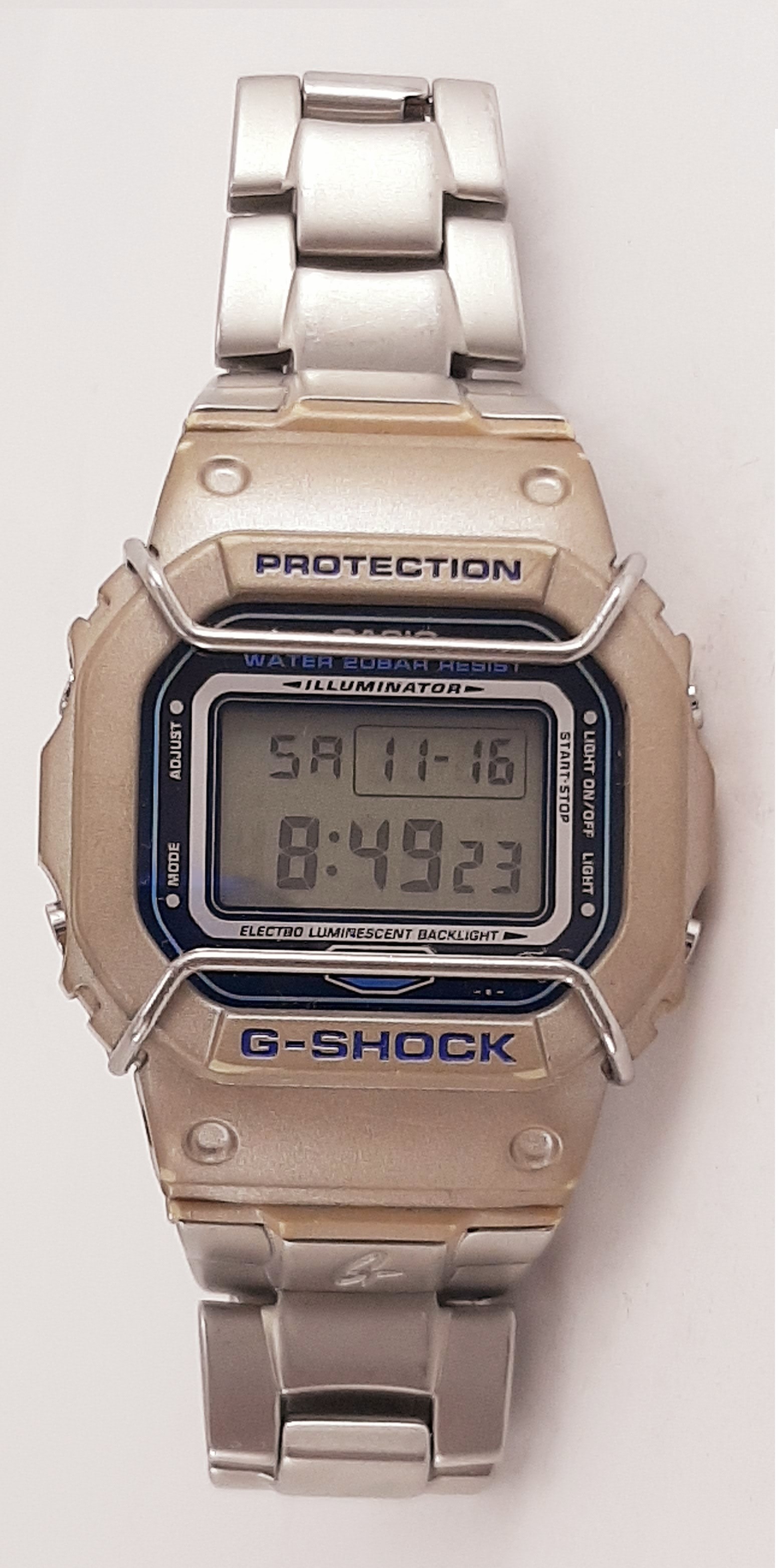 Casio G-Shock (DW5000)