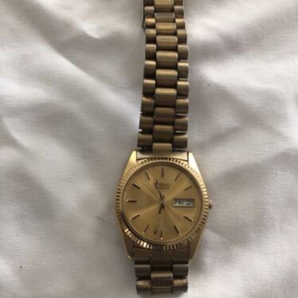 Seiko 7N43-8110 A4 Vintage Day Date Goldtone Watch