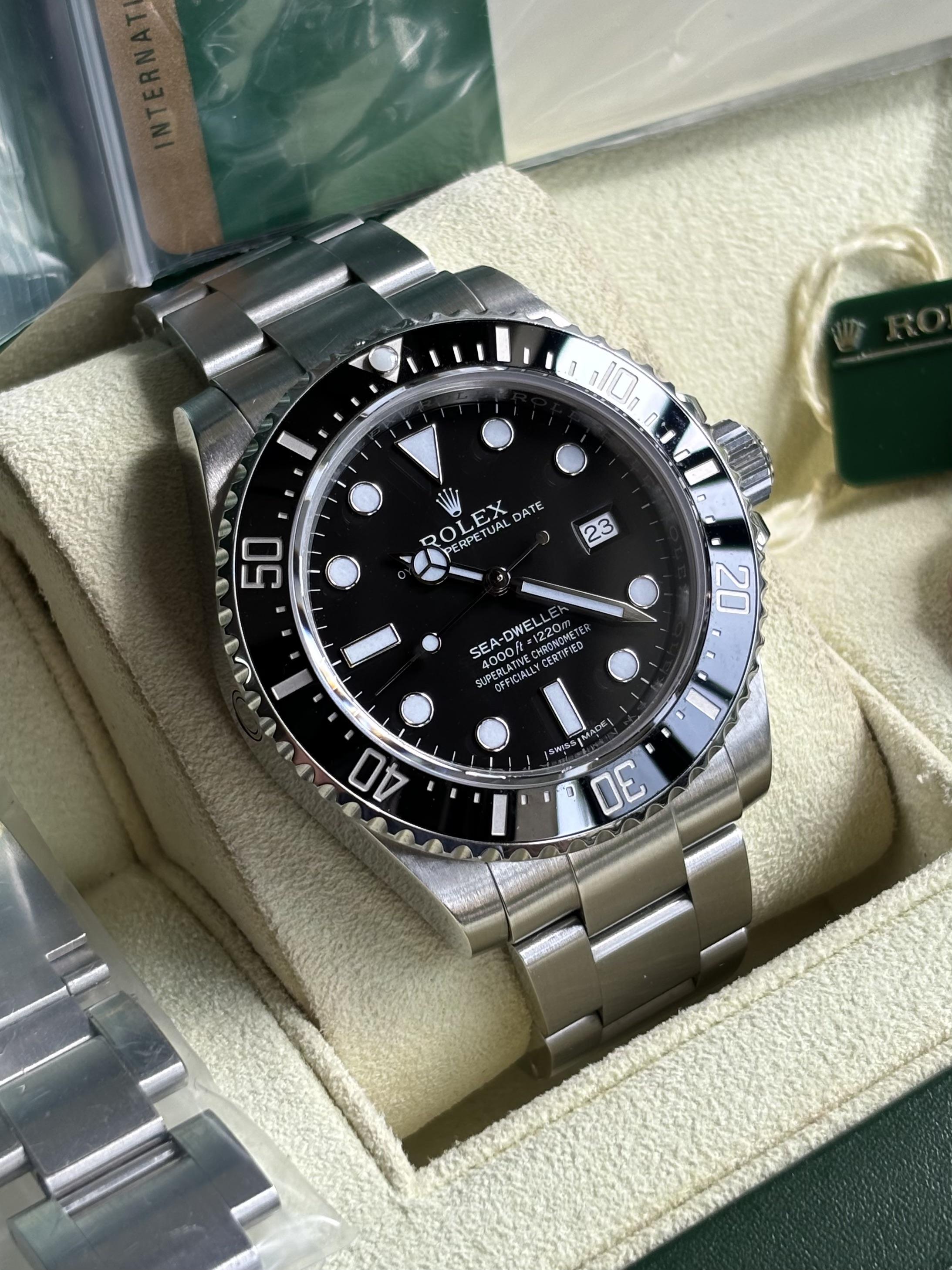 WTS Rolex Sea Dweller 4000 40mm Ref. 116600 Full Set 2015