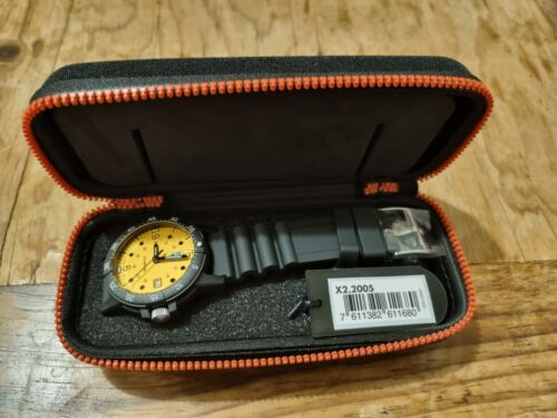 Luminox Sea Bass Carbonox X2.2005 Yellow Dial 44mm Men's Watch Dive |  WatchCharts Marketplace