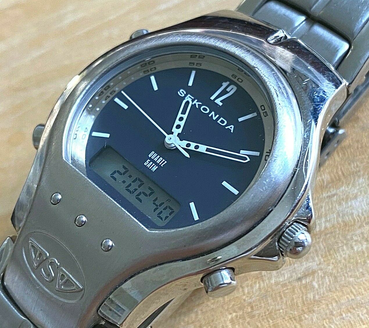 Sekonda alarm sale chrono