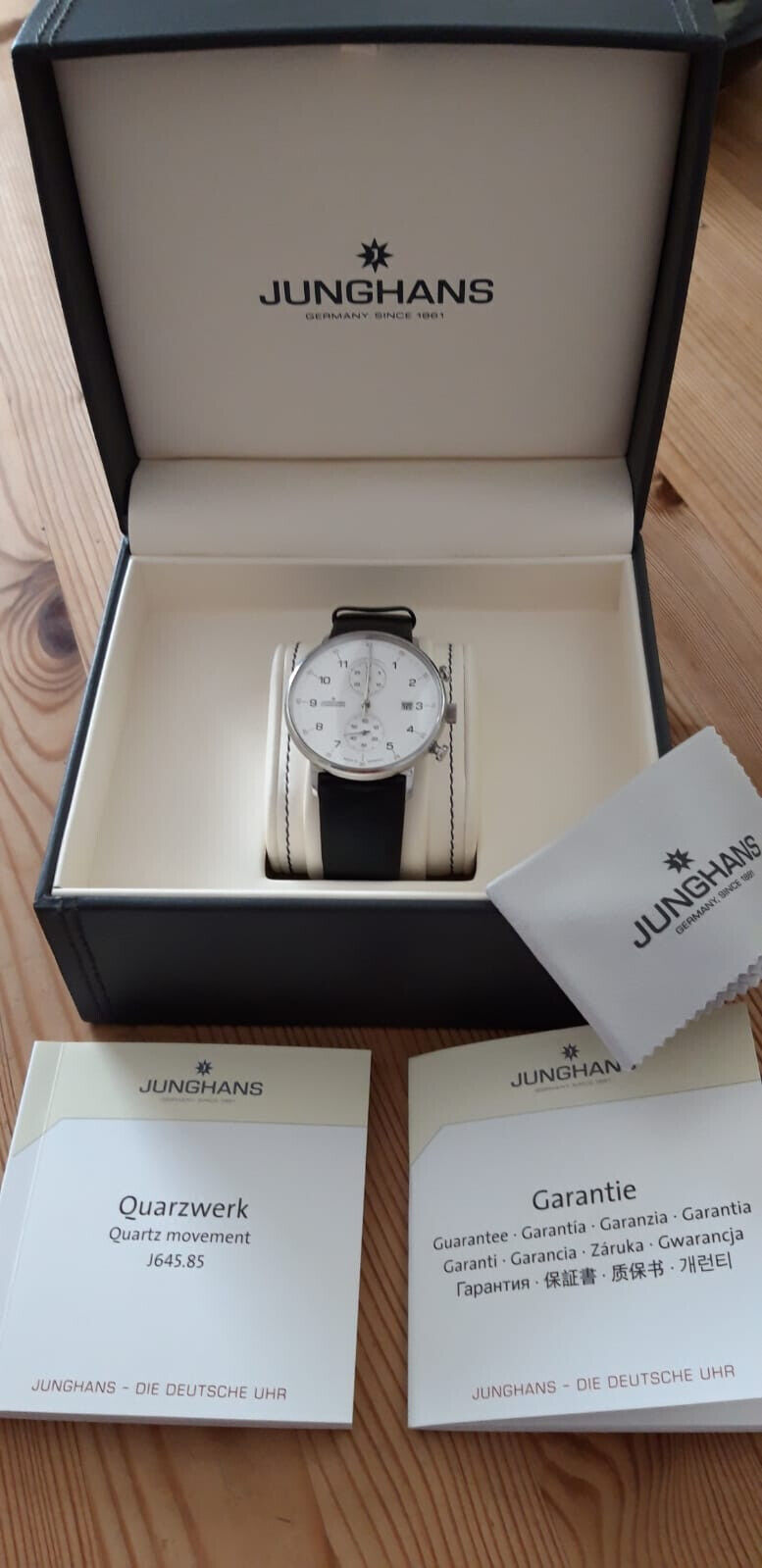 Watch Junghans Form C Chronoscope Quartz J 645.85 White Black