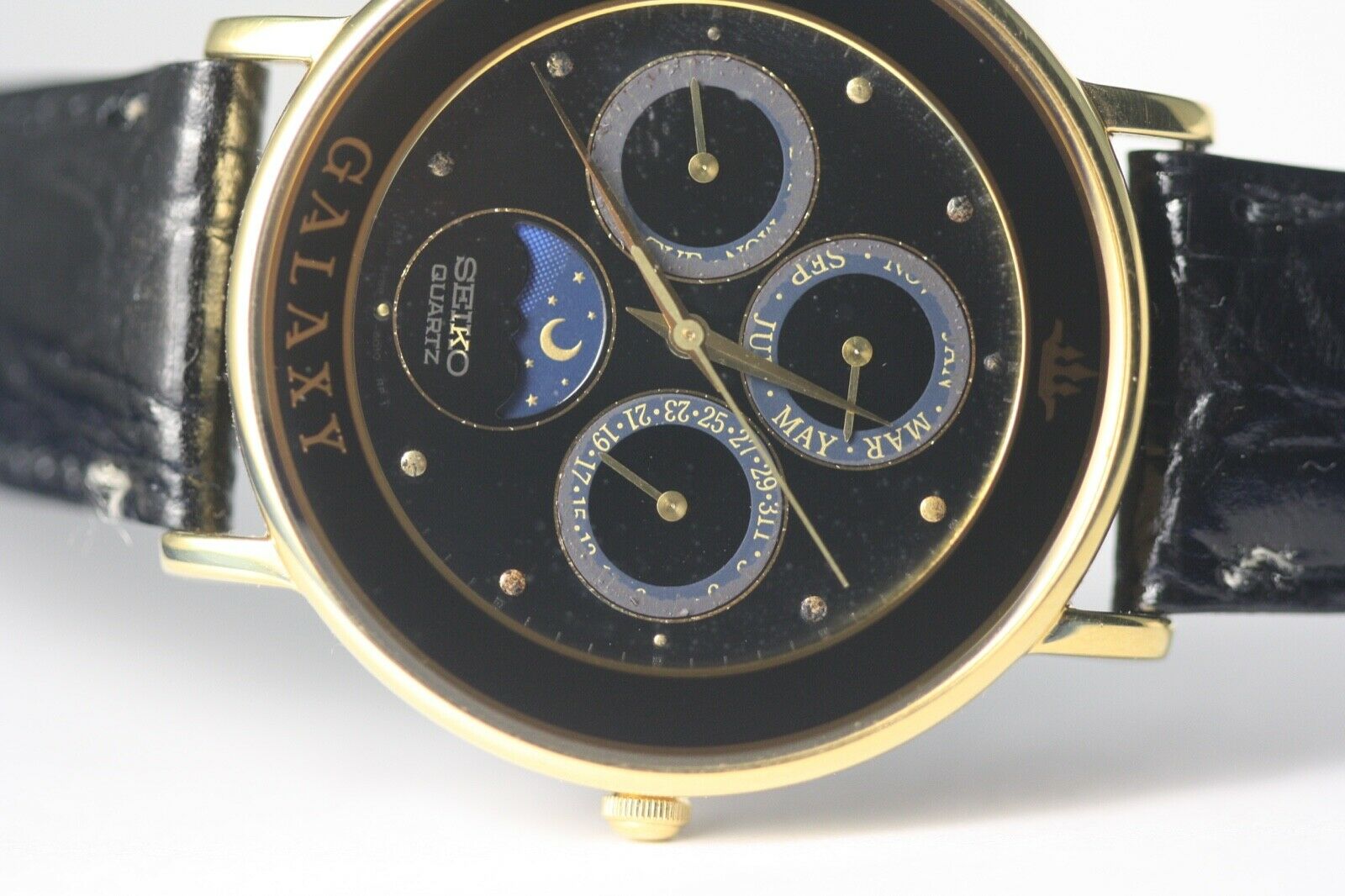 Men's SEIKO Vintage MOON PHASE 5Y88-6010 VERY RARE watch.Factory