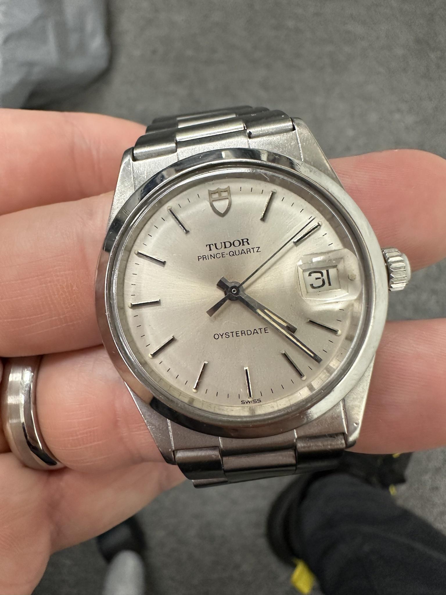 Tudor prince hot sale quartz oysterdate