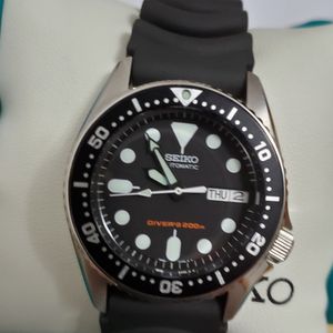 WTS] SEIKO SKX013 - FULL SET + BRAND NEW! ICONIC & COVETED LEGENDARY  DIVER!???? REPOST #1 | WatchCharts