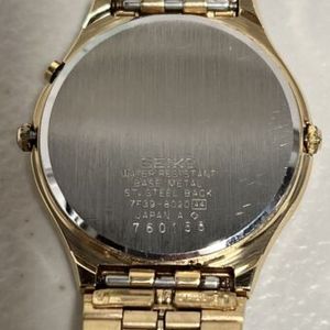 セイコー 7F39-8020 ムーンフェイズ QZ デイデイト ゴールド文字盤