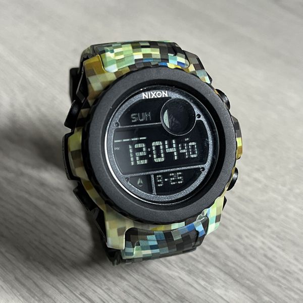 Nixon hotsell Super Unit Riffe Digi-Tek Camo Collection