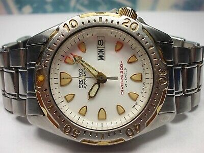 SEIKO 200M DIVERS DAY DATE AUTOMATIC MIDSIZE WATCH 7S26 0010