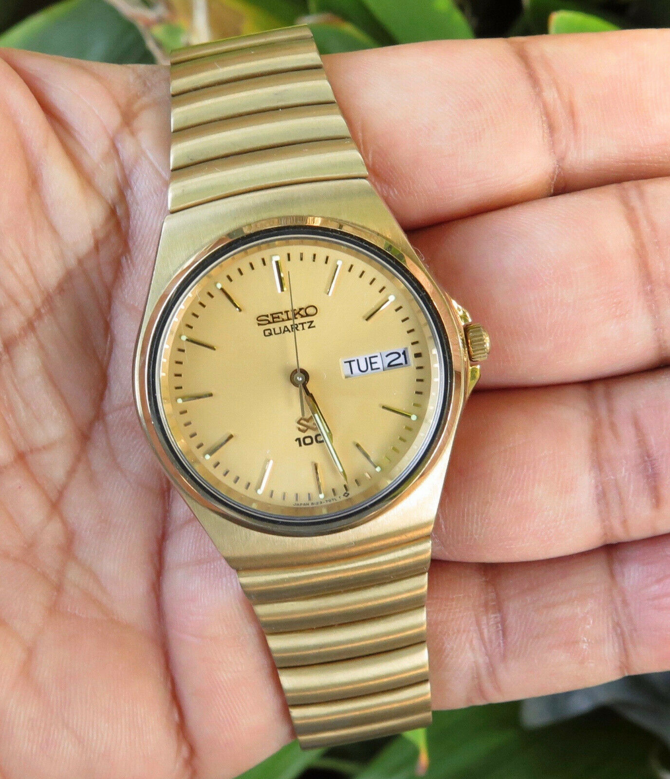 Vintage SEIKO SQ 100 Quartz Watch 8123-7059 Rare Unique Bracelet Gold Toned  | WatchCharts