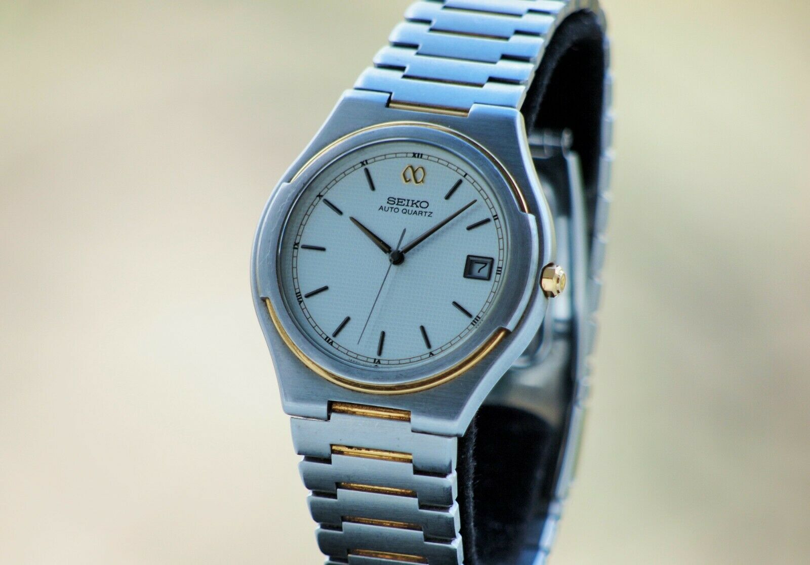 Rare Seiko Auto quartz Date watch, cal. 7M12-7A00, in great 