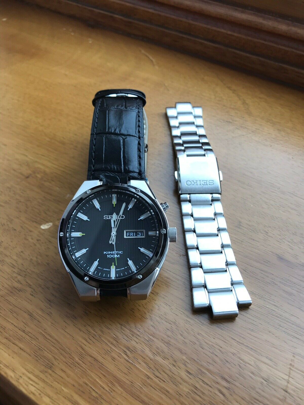 Seiko Kinetic 5M83-0AB0 Watch | WatchCharts Marketplace