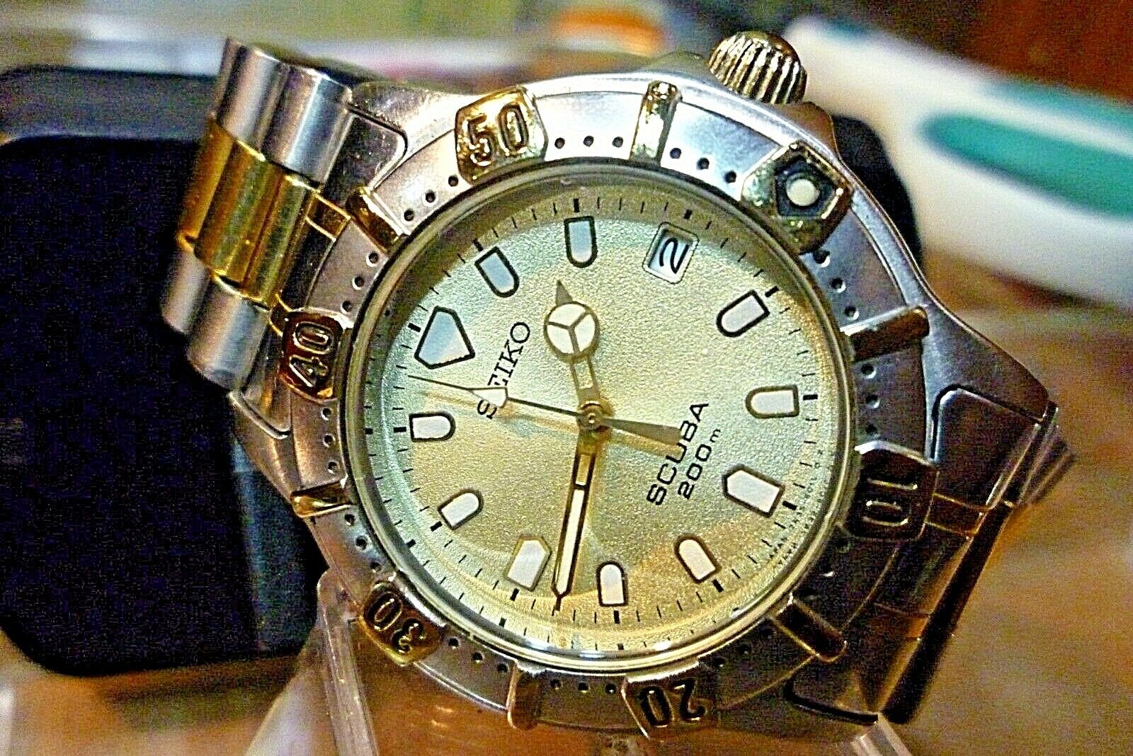 Mens 35mm SEIKO SCUBA 200m 7N35-6010 Air Diver Vintage Quartz 6.1/2 