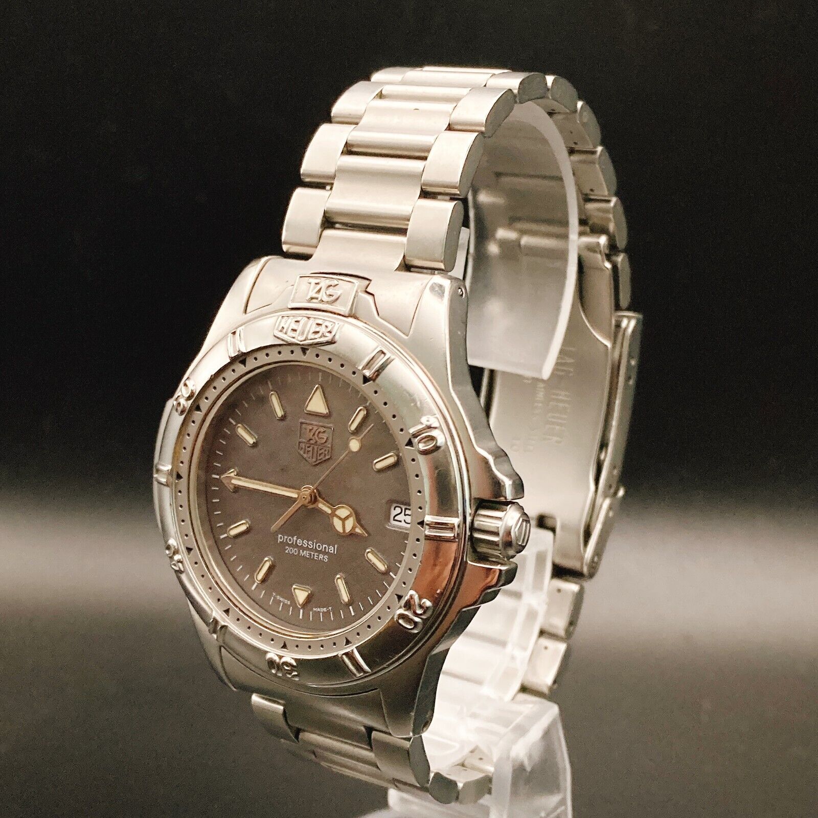 Tag heuer hotsell professional 4000 quartz