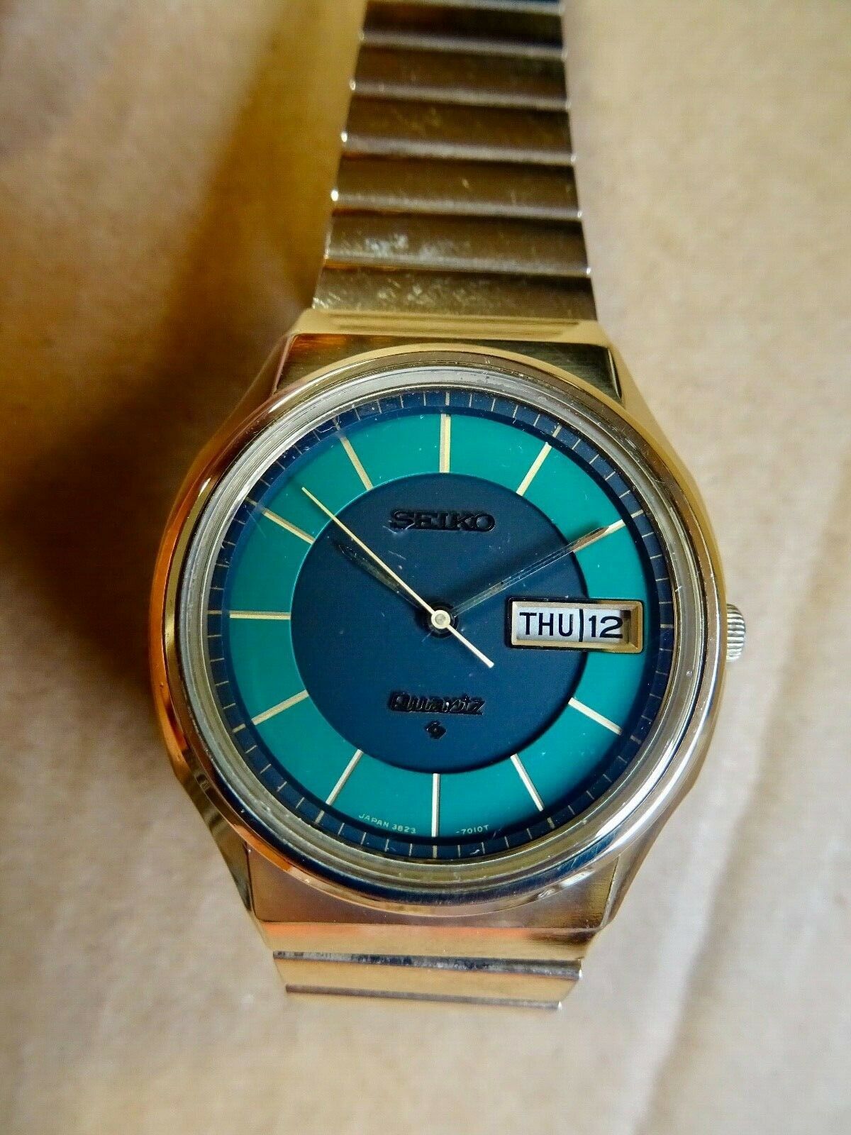 ピ*ル様 SEIKO 3823-7010 腕時計 クォーツ デイテイト ヴィンテ ピ*ル様 SEIKO 3823-7010 腕時計 クォーツ デイテイト ヴィンテ