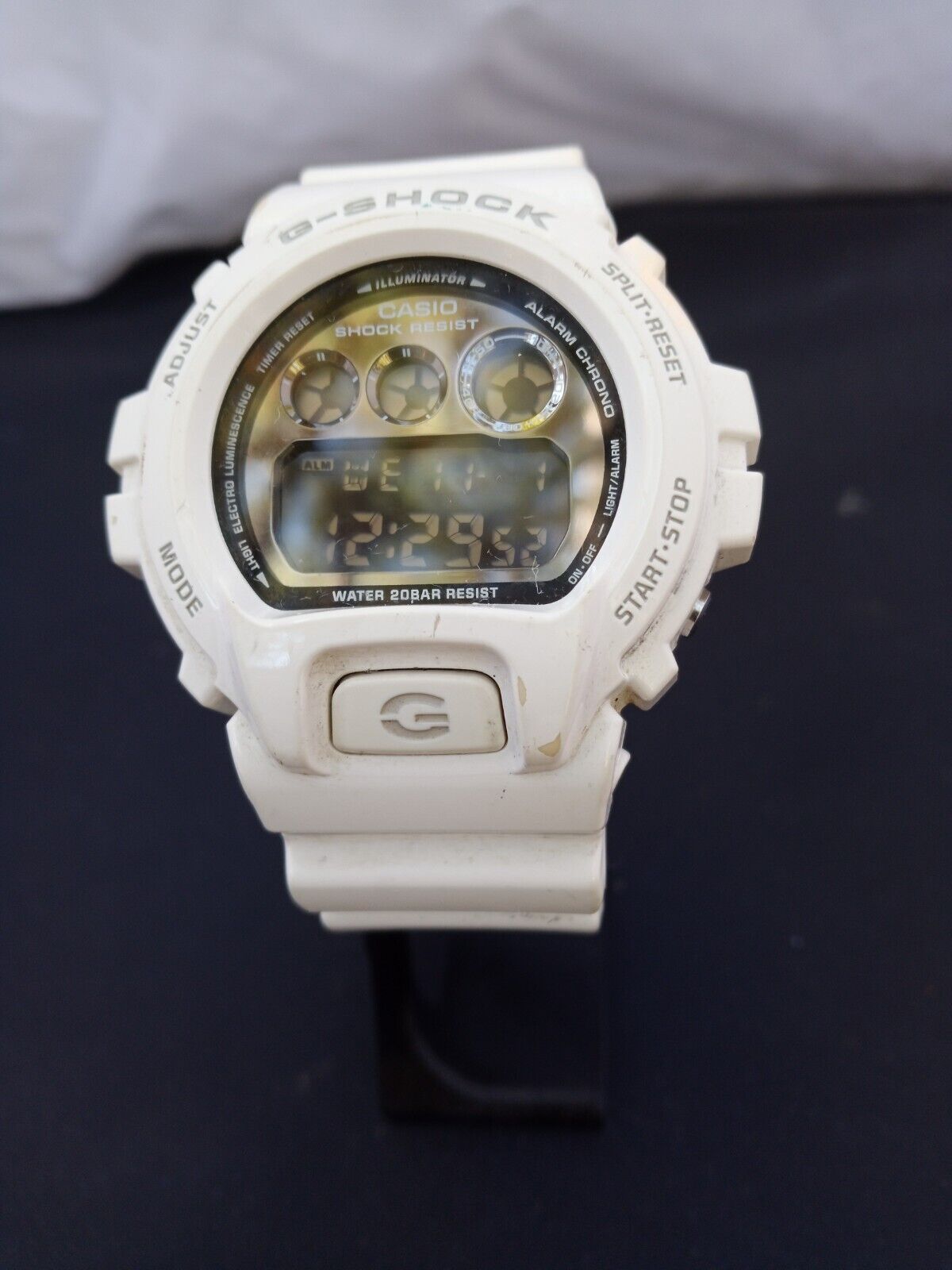 CASIO Men's G-Shock Watch DW-6900NB White Resin Band Reverse LCD