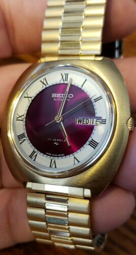 VINTAGE SEIKO 7006-8029 AUTOMATIC MEN'S DRESS DAY/DATE WRIST WATCH