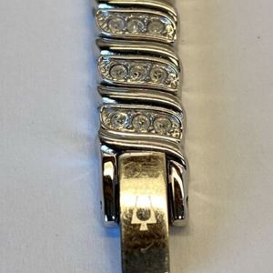 Bulova Women display picture 2