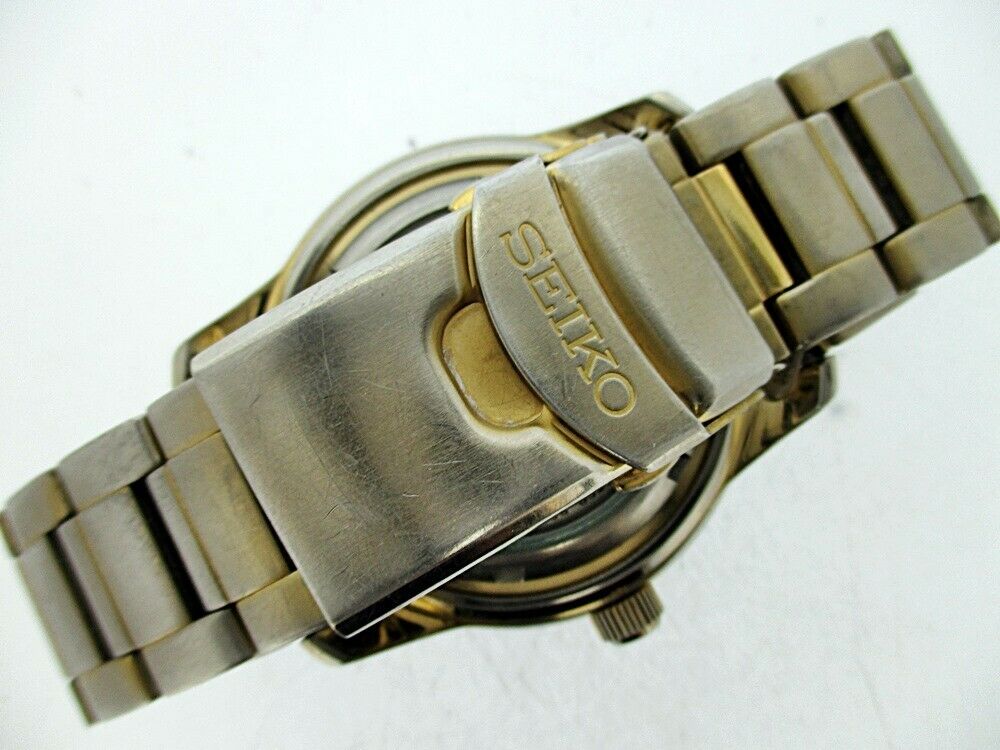 SEIKO 5 SPORTS 7S36 04N0 BLACK DIAL SEE THRU AUTO DAY DATE SEIKO 5 SPORTS 7S36 04N0 BLACK DIAL SEE THRU AUTO DAY DATE