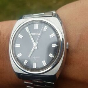 Vintage Men's Seiko  rare seiko handwound 17 jewel watch |  WatchCharts