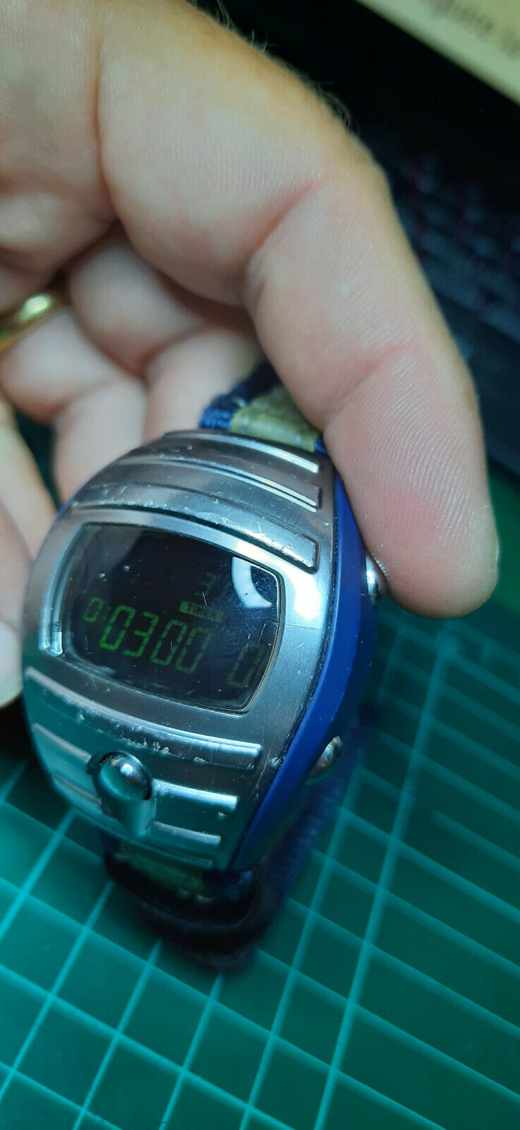 RARE VINTAGE 90S ALBA SPOON TITANIUM INGOT DIGITAL WATCH