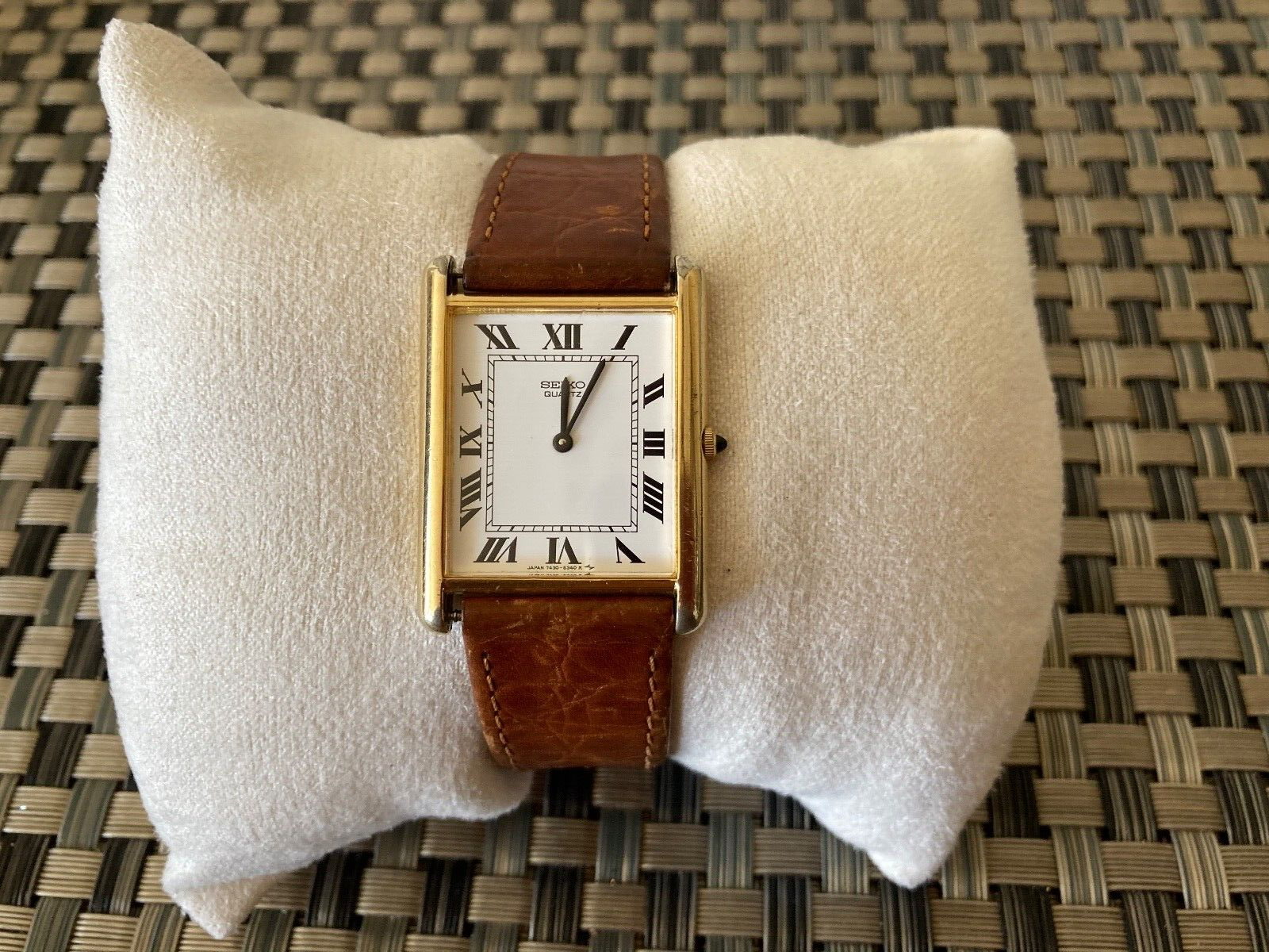 Vintage SEIKO Tank 7430-5209 Men's 25 mm Quartz Watch Gold Leather