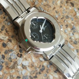 Rare Seiko Quartz Chronograph Dog Street The Bouncer V657 0B60 |  WatchCharts Marketplace