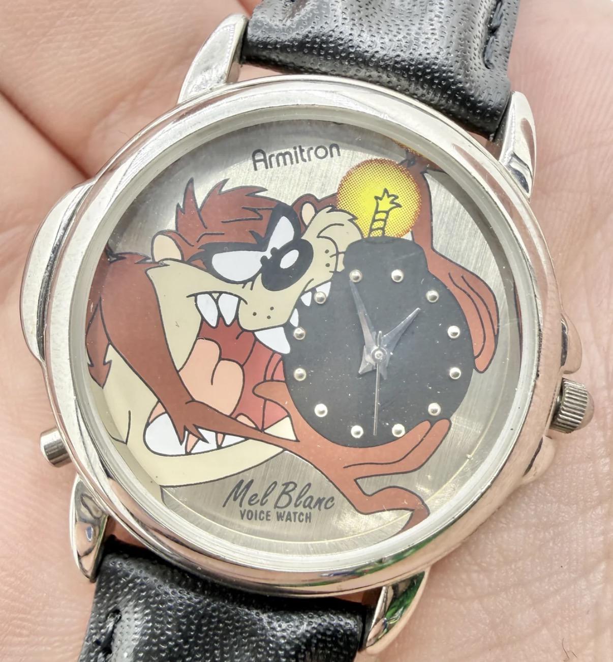 MIRAGE×LOONEY TUNES 90sヴィンテージオールレザー本日最終日 VINTAGE（ヴィンテージ）の「【ヴィンテージ古着】90's LOONEY TUNES