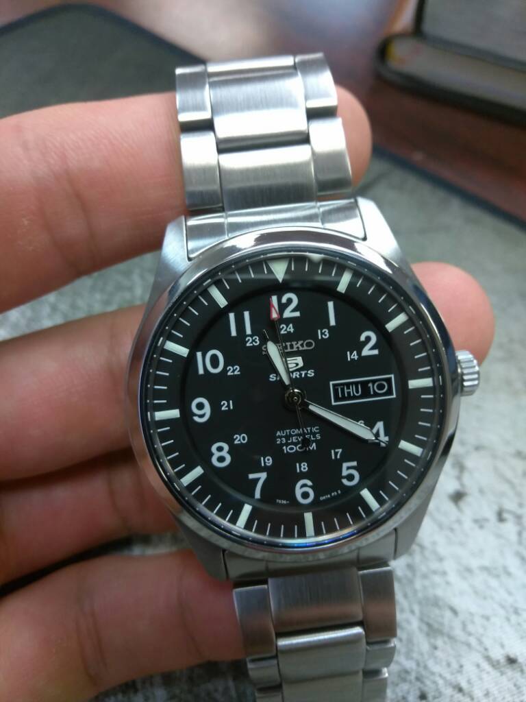 seiko men's snzg13