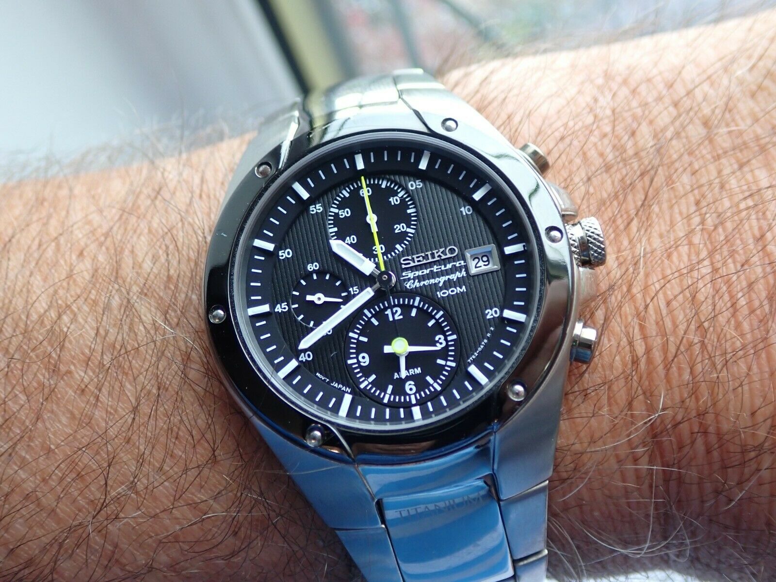 Seiko sportura clearance chronograph 100m titanium