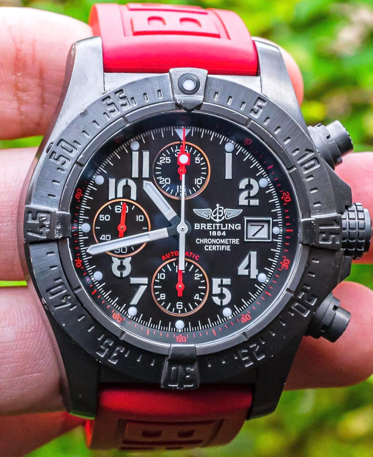 breitling skyland avenger chrono black steel v2