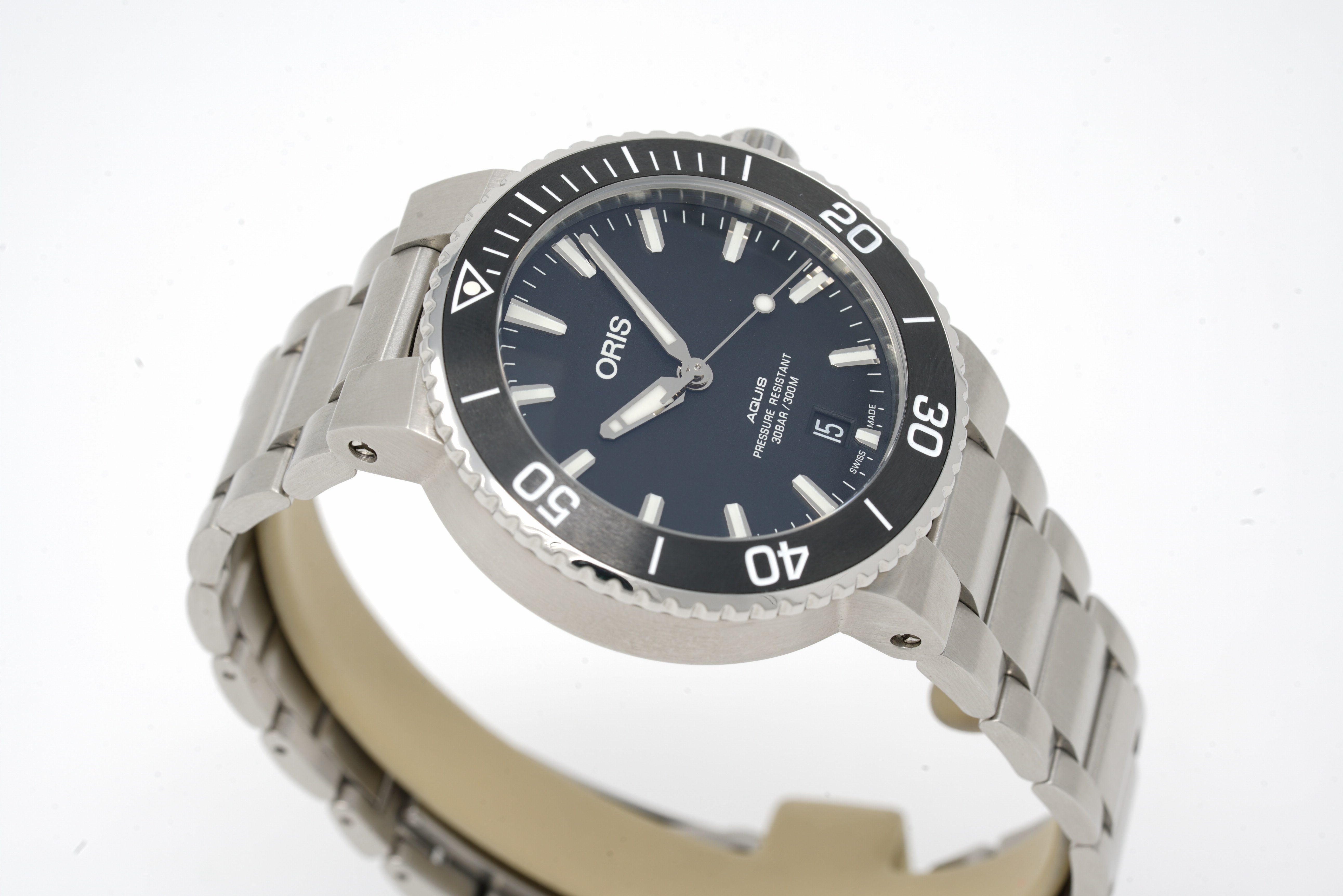 Oris Aquis Date 73377324124