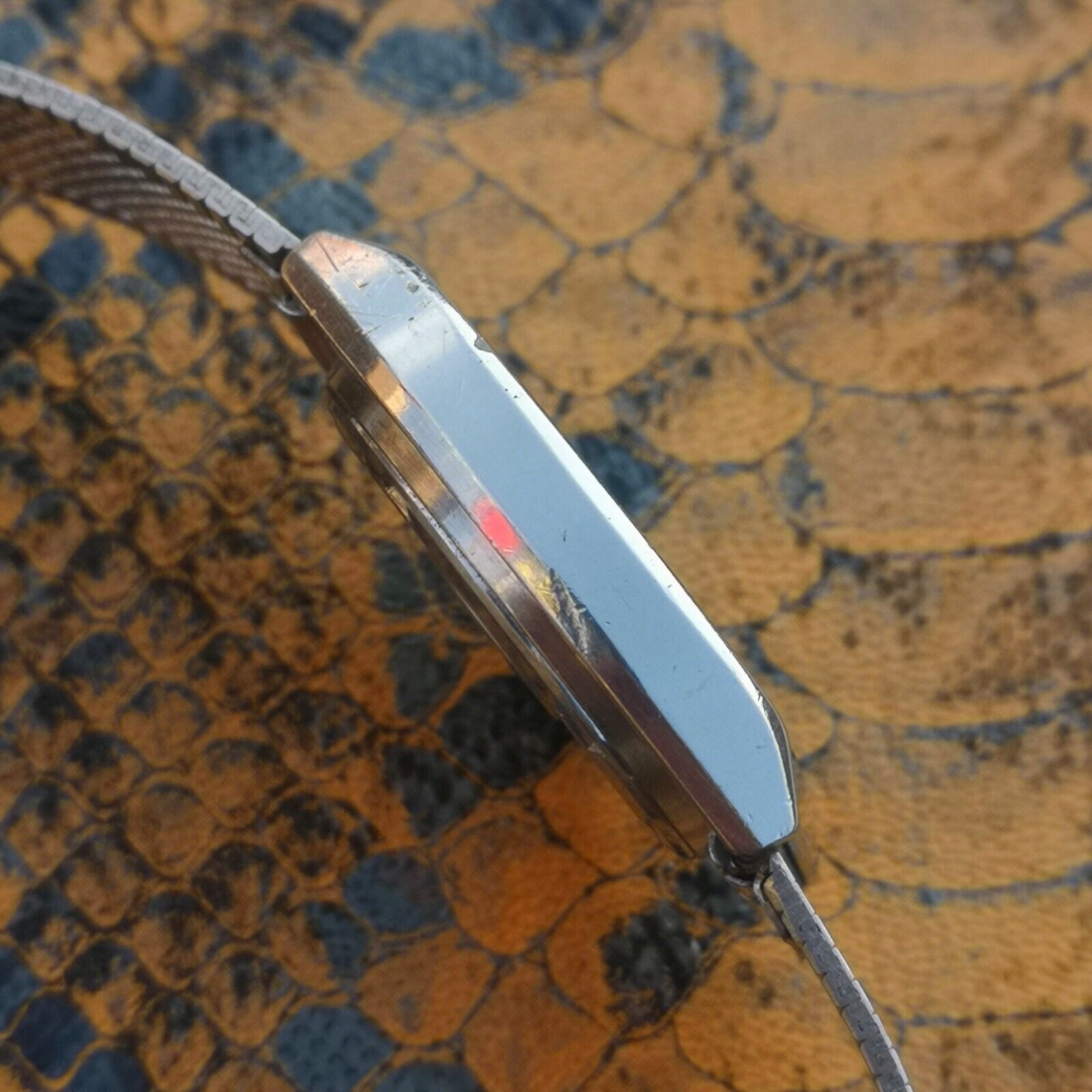 Vintage Seiko Quartz Silverwave Japan Made Men's Watch 8221-5020