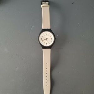 アナログ腕時計 SWATCH SKINSAND Men's Leather Watch SVUB101 SKINSAND - SVUB101 - Swatch® Official Store
