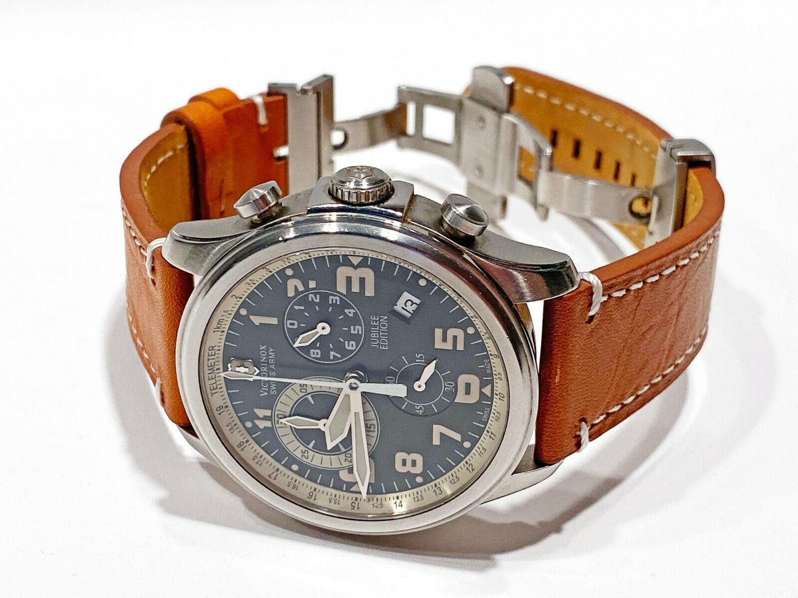 Victorinox Swiss Army 241328 Infantry Vintage Chronograph Jubilee 