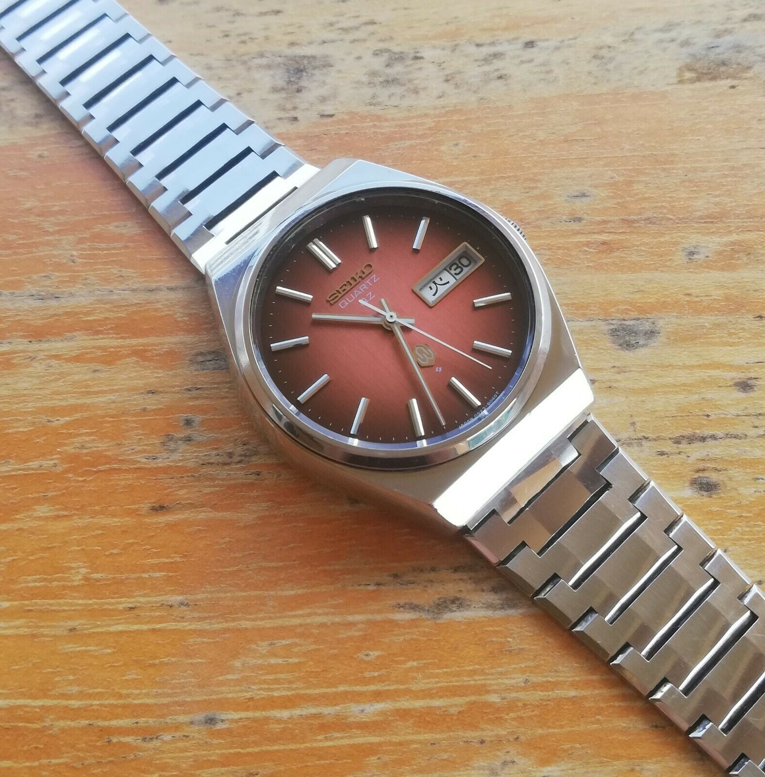 SEIKO QZ 0923-8040-G 1975 SUWAヴィンテージ Seiko Quartz QZ 0923-8040 / case no.573837 , made in Japan