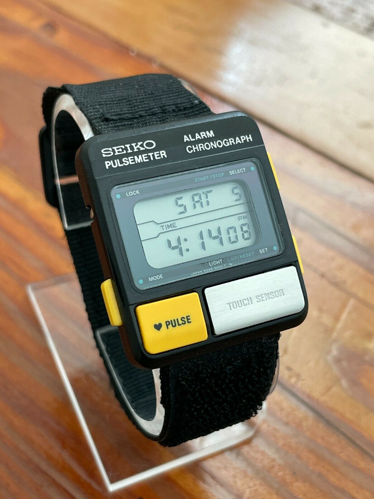 Vintage Seiko Quartz Chronograph Pulsemeter LCD S229 5001 Aliens