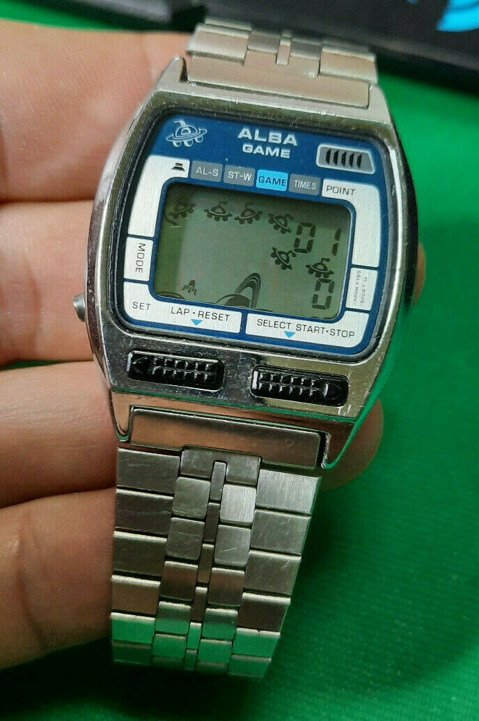 Ultra RARE SEIKO ALBA y765 5000 LCD Game Watch Space Invaders