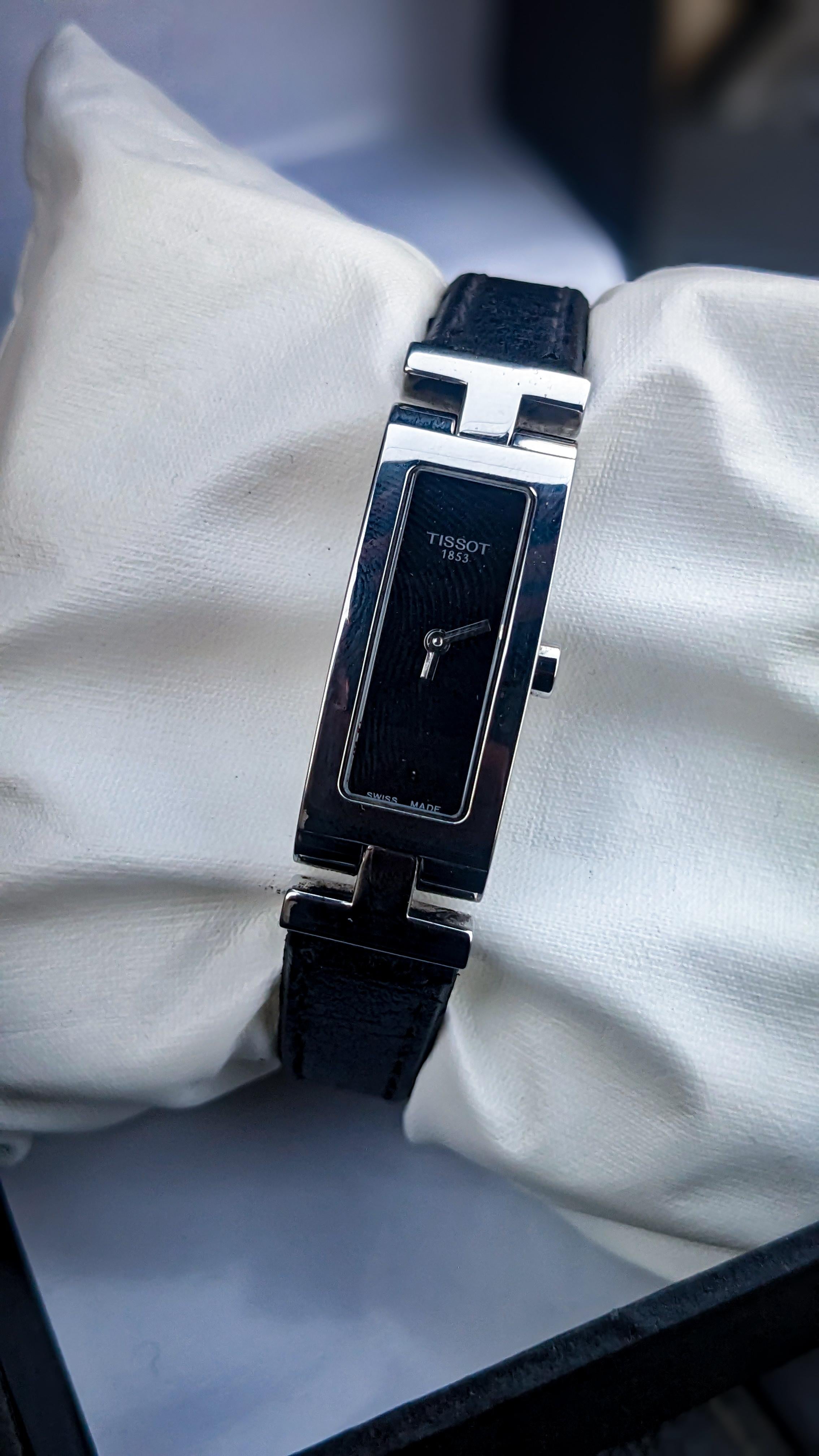 WTS] Tissot Equi-T lady-T Classic Black Dial Ladies Watch  display picture 1