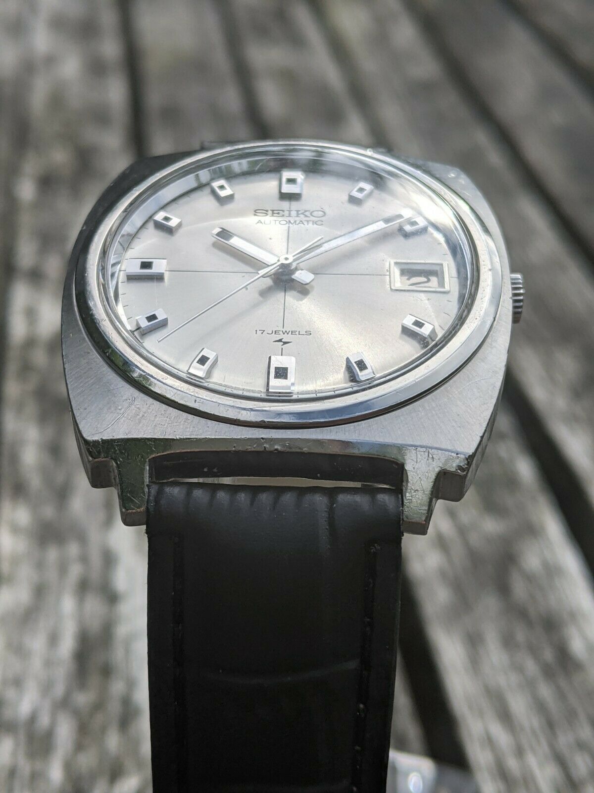 Seiko 7005-7011 Silver Crosshair dial 1970 watch - Excellent Original  Condition | WatchCharts