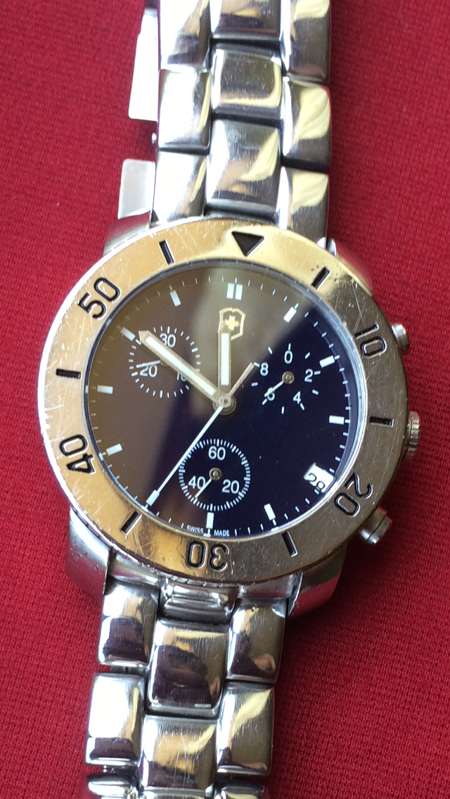Reloj Victorinox Chrono, sapphire crystal, V7-12, made in