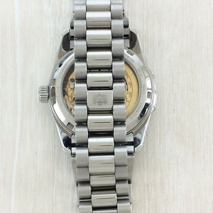 b2542fb9-faef-4b70-9e3b-